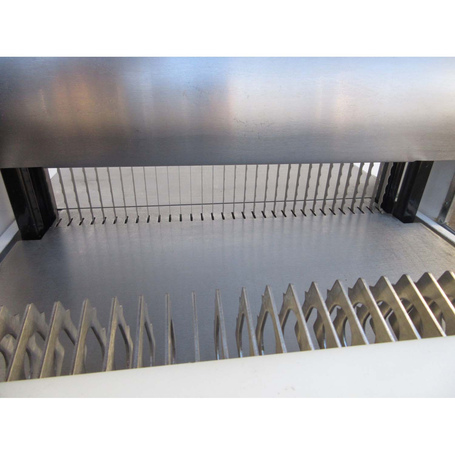 Oliver 777 Bread Slicer 1/2" Cut, Used Excellent Condition image 2