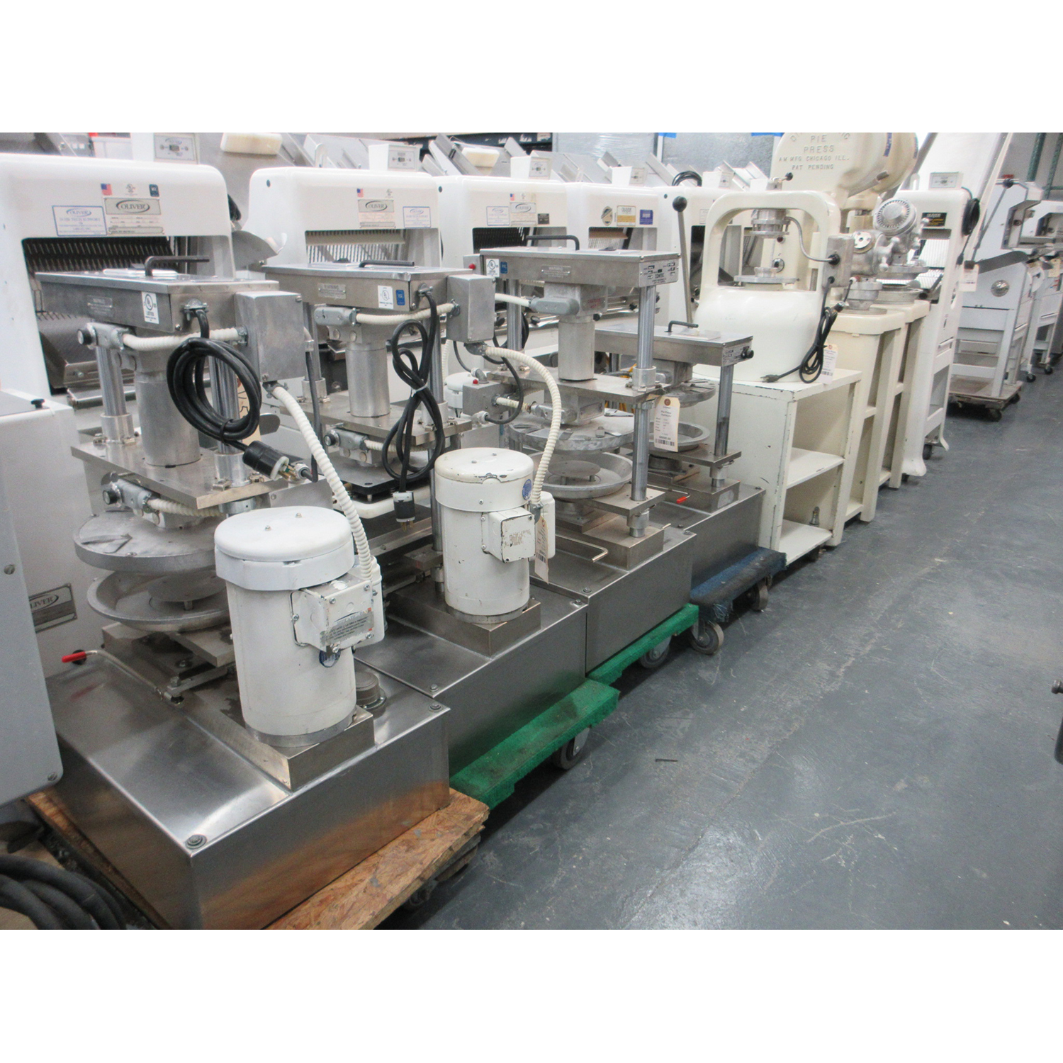 Comtec 2200 Hydraulic Pie Press, Used Excellent Condition image 6