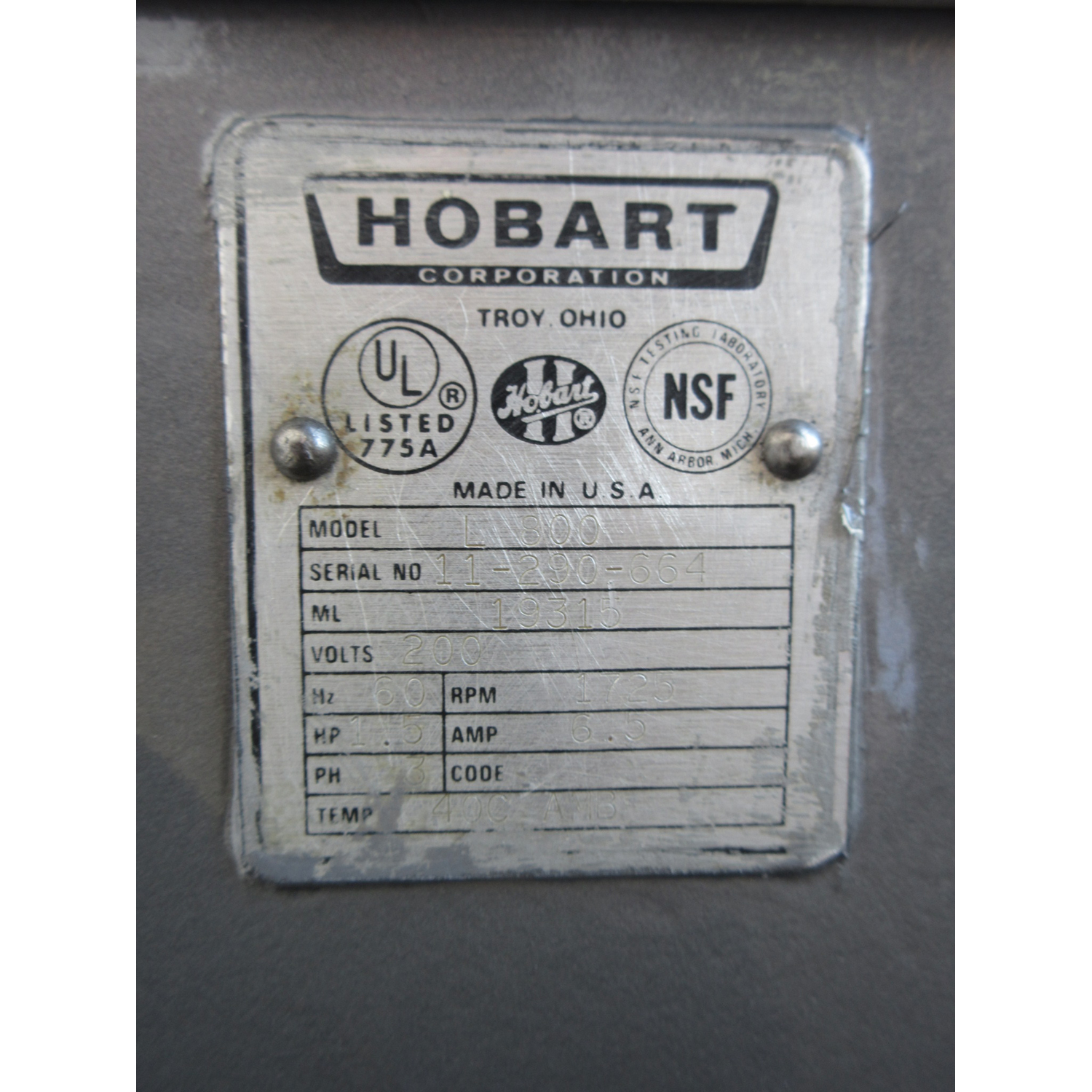 Hobart L800 80 Qt Mixer, Bowl And 2 Attachments Included, Used Excellent Condition image 3