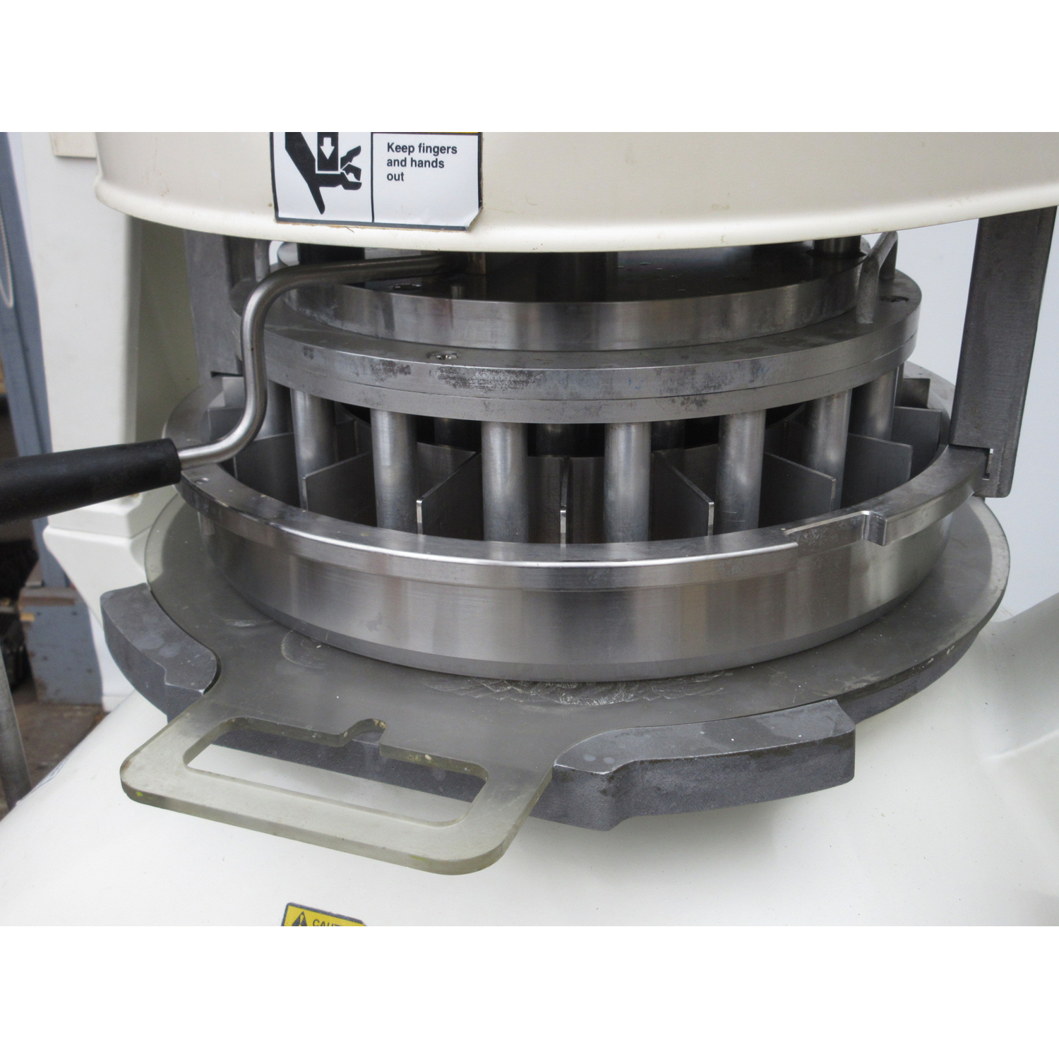Dutchess JN-3 36 Part Semi-Automatic Divider Rounder, Used Excellent Condition image 2