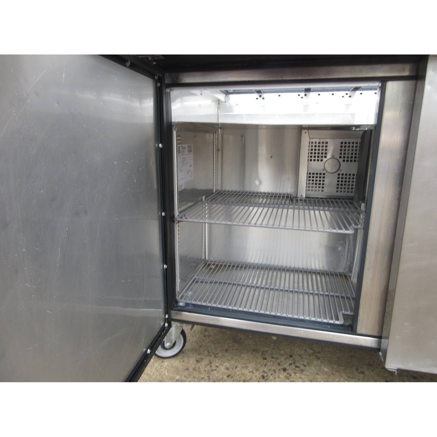 True TSSU-72-30M-B-ST-HC Refrigerated Sandwich Prep Table, Used Excellent Condition image 3
