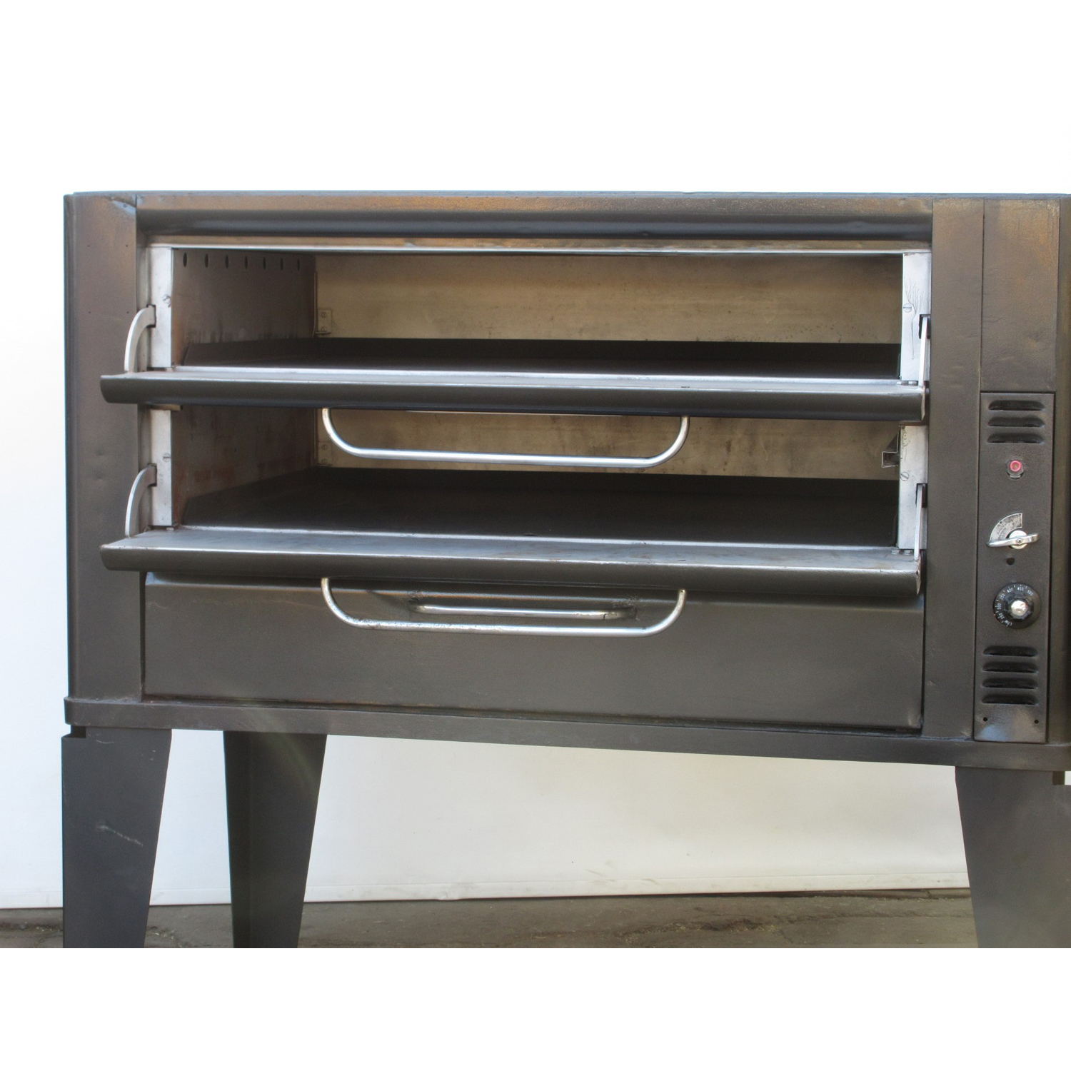 Blodgett 981 Deck Oven, Used Excellent Condition image 1