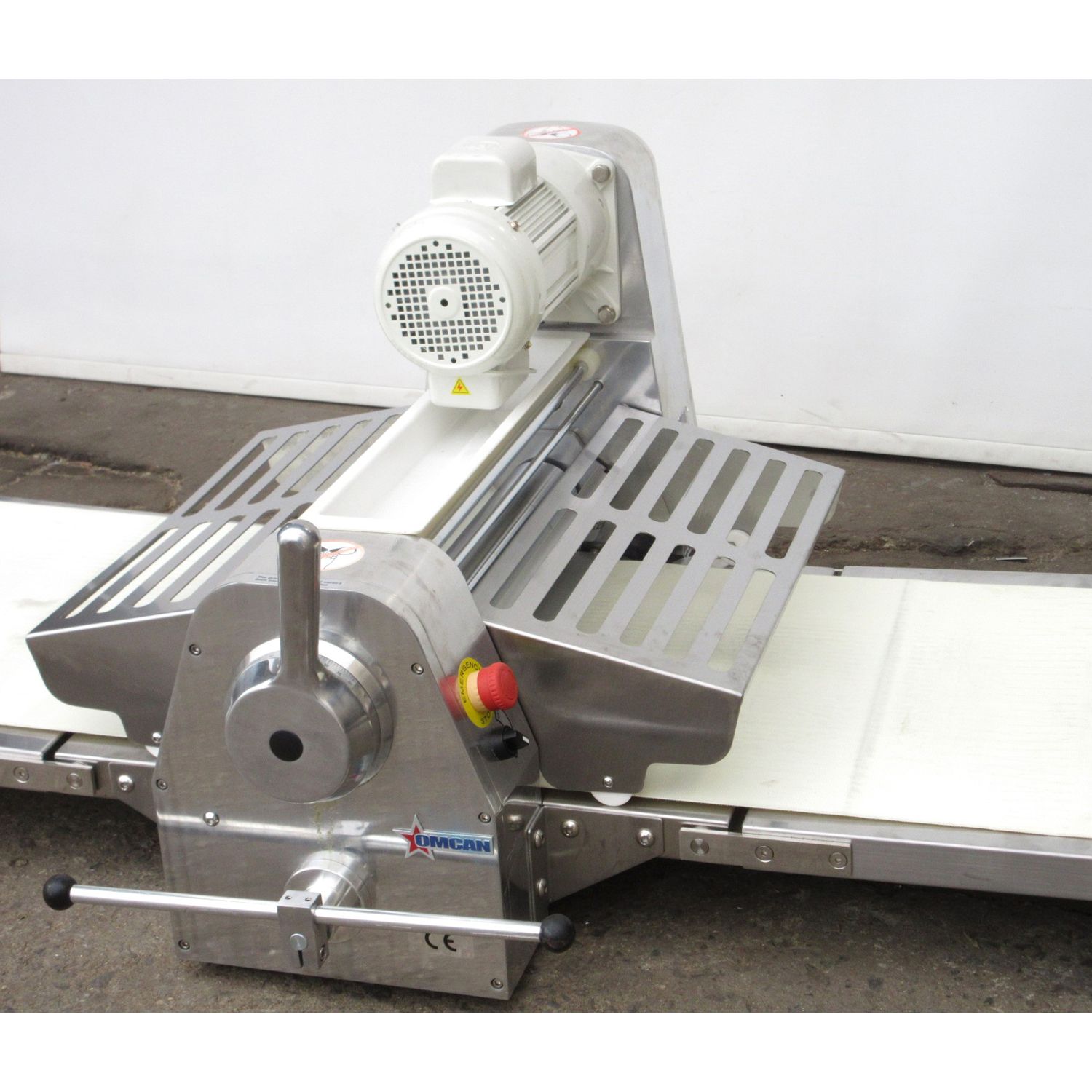 Omcan BE-CN-2083-CSS Countertop Dough Sheeter, Used Excellent Condition image 1