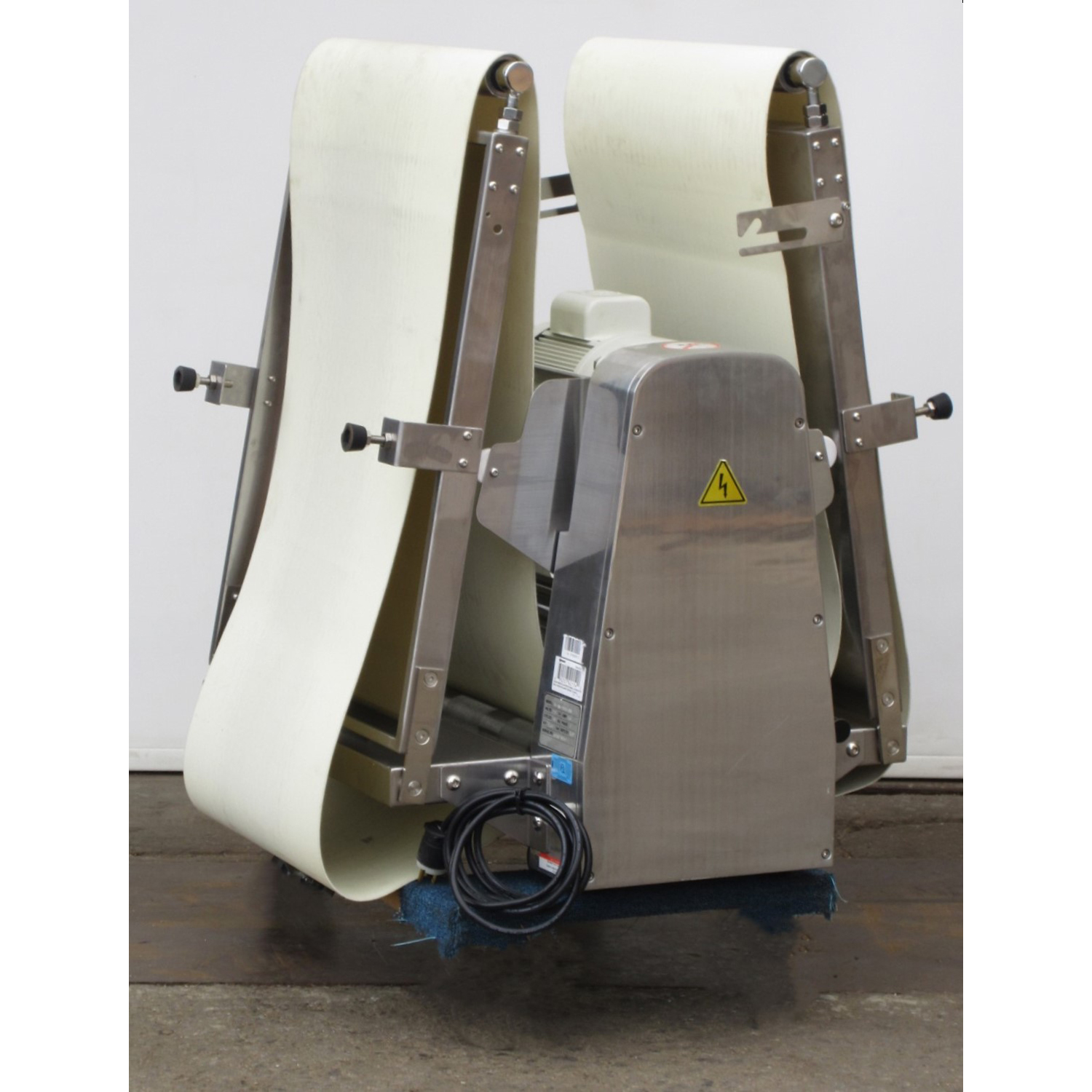 Omcan BE-CN-2083-CSS Countertop Dough Sheeter, Used Excellent Condition image 3