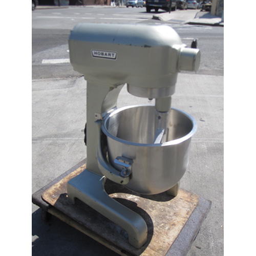 Hobart 20 qt Mixer Model # A200T Used Very Good Condition image 1
