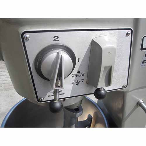 Hobart 30 Quart Mixer Model D-300 Used Great Condition image 2