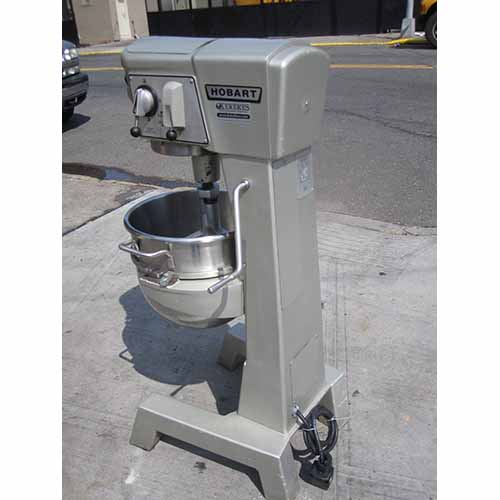 Hobart 30 Quart Mixer Model D-300 Used Great Condition image 3