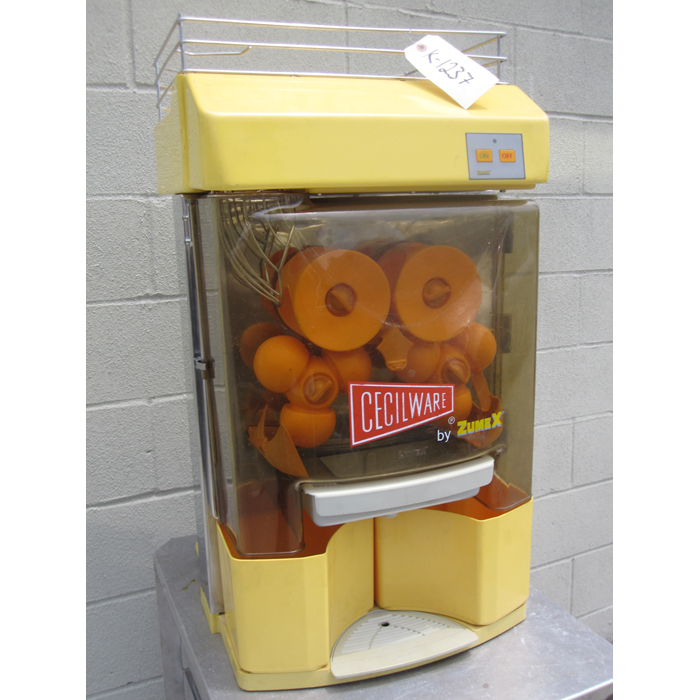 Zumex Automatic Orange/Lemon Juicer Machine Model OJ200