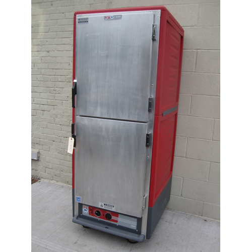 Metro Mobile Heated Holding Cabinet Model C539-HDS-U image 1