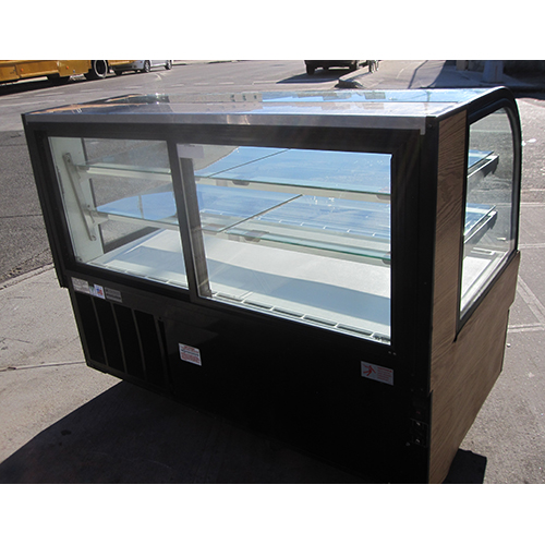 Federal Curved Glass Refrigerated Bakery Case Model CGR-5942 image 4