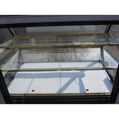 Leader 4ft Refrigerated Bakery Case Model MCB-48SC Used As Demo 1 Week Mint Condition image 5
