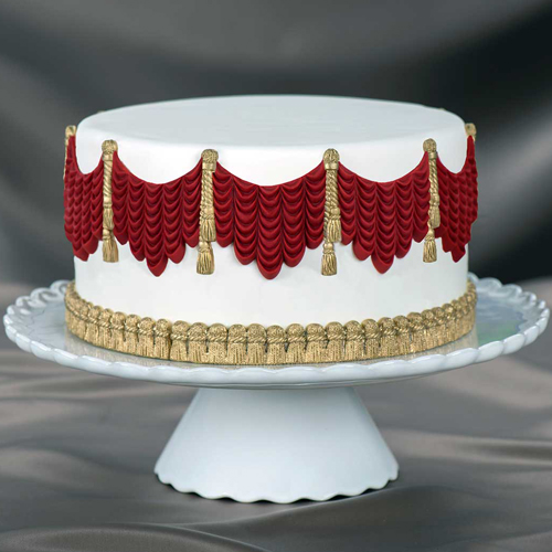 Grand-Drape-Swag Cake