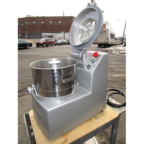 Robot Coupe Vertical Cutter Mixer R10, Excellent Condition image 6