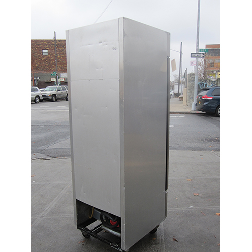 True Solid Door Refrigerator T-23, Excellent Condition image 3