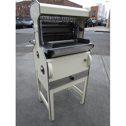 Oliver Bread Slicer 777 1/2," Great Condition image 1