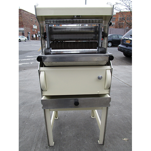 Oliver Bread Slicer 777 1/2," Great Condition image 2