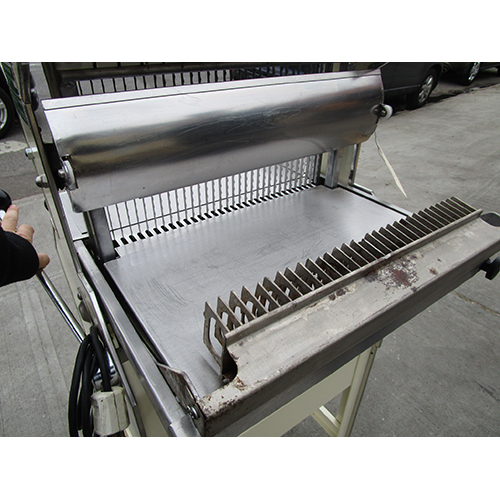 Oliver Bread Slicer 777 1/2," Great Condition image 8