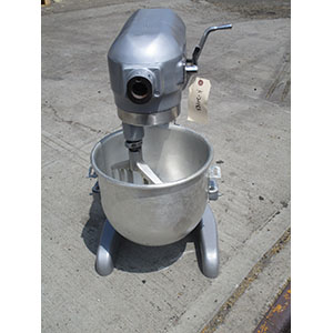 Hobart 20 Quart Mixer A200, Excellent Condition image 2