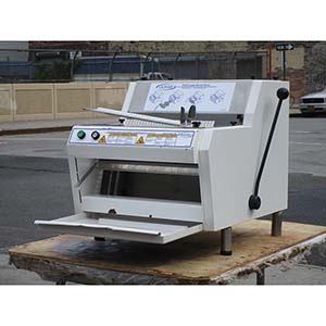 Oliver Bread Slicer 732N 1/2" Cut, Very Good Condition image 1