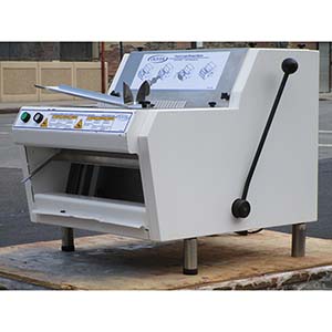 Oliver Bread Slicer 732N 1/2" Cut, Very Good Condition image 2