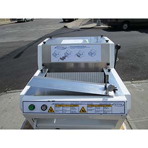 Oliver Bread Slicer 732N 1/2" Cut, Very Good Condition image 6