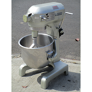 Hobart 20 Quart Mixer A200, Excellent Condition image 1