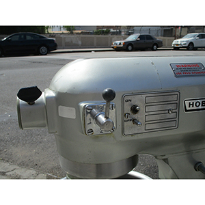 Hobart 20 Quart Mixer A200, Excellent Condition image 2