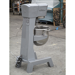 Hobart 30 Quart Mixer D300, Great Condition image 4