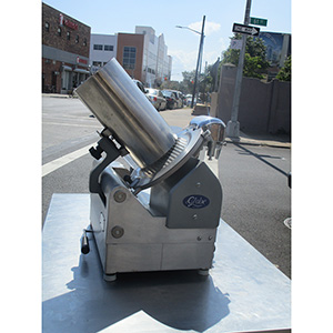 Globe Two Speed Automatic Slicer 3850, Great Condition image 9