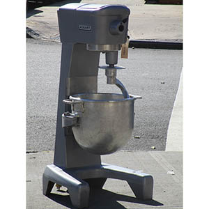 Hobart 30 Quart Mixer D300, Great Condition image 3