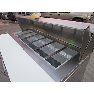 Beverage Air SUR48-12 Refrigerated Prep Table, Great Condition image 3