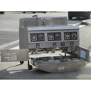 Henny Penny 3 Well Open Gas Fryer OFG-323, Great Condition image 3