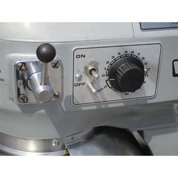 Hobart A200T 20 Quart Mixer With Bowl Gaurd And Timer, Excellent Condition image 3