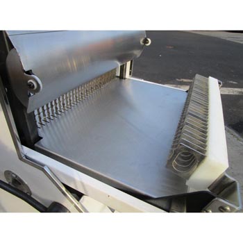 Oliver Bread Slicer 777, 1/2" Slice Thickness, Great Condition image 3