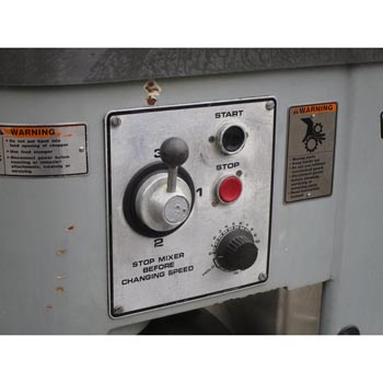 Hobart 40 Quart Mixer D340 With a Bowl Gaurd, Excellent Condition image 3