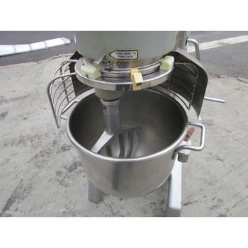 Hobart 40 Quart Mixer D340 With a Bowl Gaurd, Excellent Condition image 4