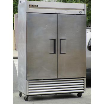True T-49F 54" Two Section Solid Door Freezer - 42.1 cu. ft., Great Condition image 2