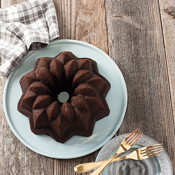 Nordic Ware 53137 Vintage Star Bundt Pan image 1