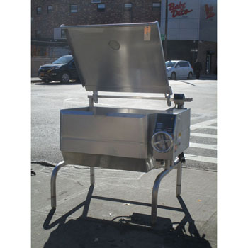 Groen BPM-40G Eclipse Braising Pan, 40 Gallon, Manual Tilt, S/S, Natrual Gas, Great Condition image 4