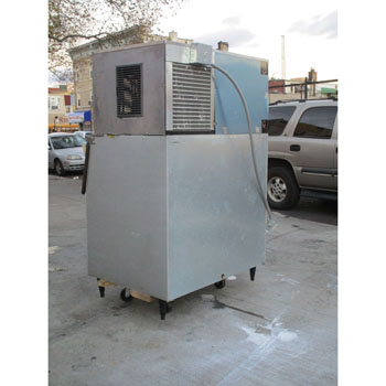 Hoshizaki IM-500SAA 44" Air Cooled Regular Cube Ice Machine - 500 lb. With Bin, Great Condition image 2