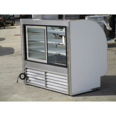 Leader CVK57-SC Curve Refrigerated Bakery Case, Great Condition image 2