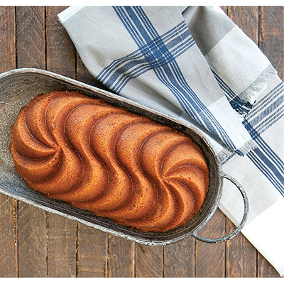 Nordic Ware 90377 Heritage Loaf Pan image 3