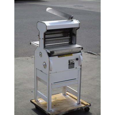 Oliver 777 Bread Slicer 3/4" Cut, Great Condition image 1