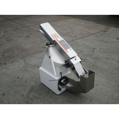 Oliver 702N Bagel Slicer, With Return Slide, Excellent Condition image 1