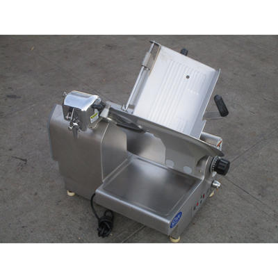 Globe 3850P Automatic Meat Slicer, Great Condition image 1