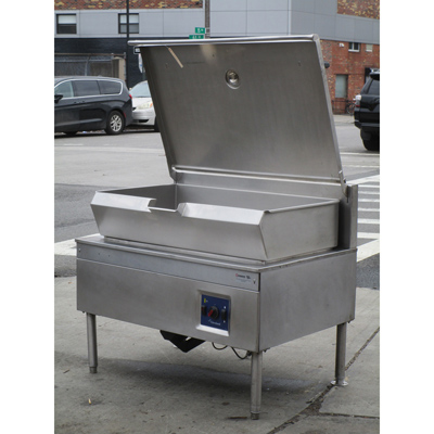 Cleveland Used SGL-40-TR 40 Gallon DuraPan Gas Open Base Tilt Skillet, Great Condition image 1