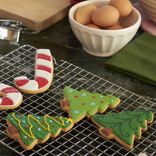 Ann Clark Christmas Tree Cookie Cutter, 4" image 1