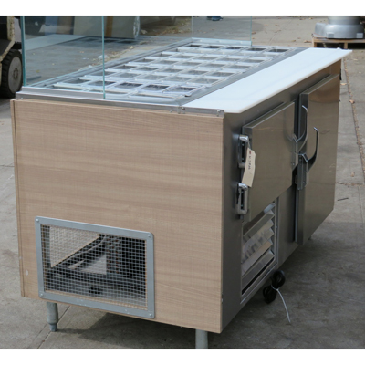 Universal Coolers SC60BM 5 Foot Salad Bar with Sneezeguard, Used Excellent Condition image 3