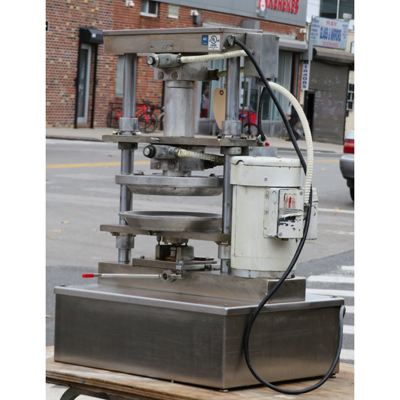 Comtec 2200 Double Pie and Pastry Crust Forming Press 11" Die, Used Good Condition image 6