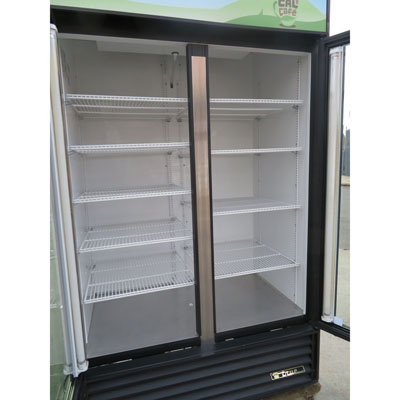 True GDM-43 Glass Door Refrigerator, Used Excellent Condition image 3